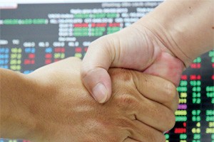 CTCK lớn khước từ cứu "đàn em"